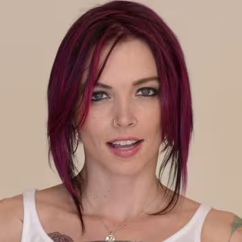 Portrait de l'actrice x Anna Bell Peaks