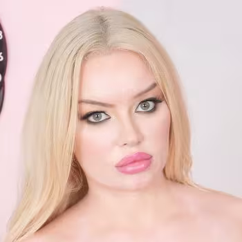 Portrait de l'actrice x Luna Angel