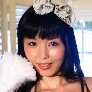 Portrait de l'actrice x Marica Hase