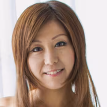 Portrait de l'actrice x Chihiro Akino