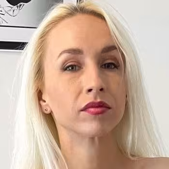 Portrait de l'actrice x Merios
